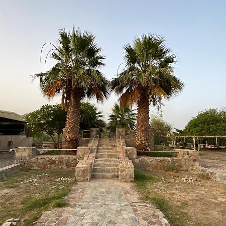 Uae Farm Villa Qur Kültér fotó