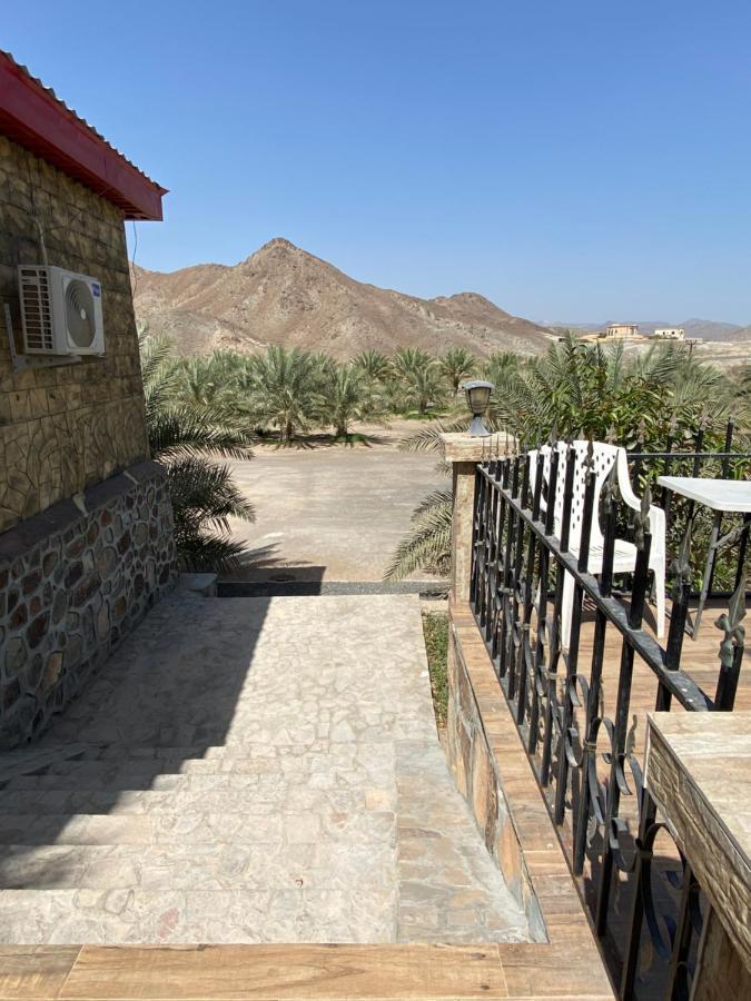 Uae Farm Villa Qur Kültér fotó